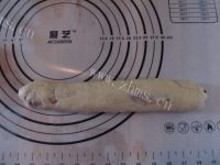色泽鲜亮的豆沙面包做法图解8)