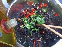 软嫩的酸辣蕨根粉