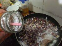 下酒菜糖炒花生做法图解6)