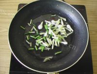 喷香的芙蓉鸡片做法图解5)