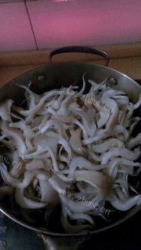 简单的蘑菇鸡蛋汤做法图解5)