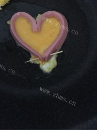 简单的爱心煎蛋做法图解7)