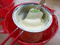 玉盘珍馐的轻乳酪蛋糕做法图解4)