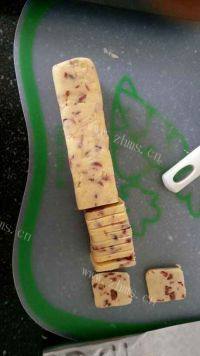 自制蔓越莓饼干做法图解6)