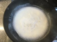 美味的椰浆咖哩蛤蜊浓汤做法图解4)