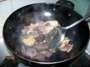 回锅牛肉做法图解9)