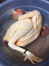 自制炸鸡米花做法图解1)