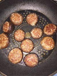 美味的酿香菇做法图解6)