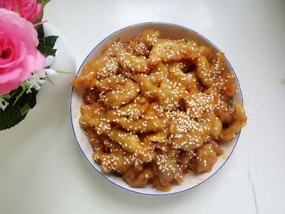色泽鲜亮的糖醋里脊