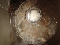 香气诱人的葱香猪心汤做法图解5)