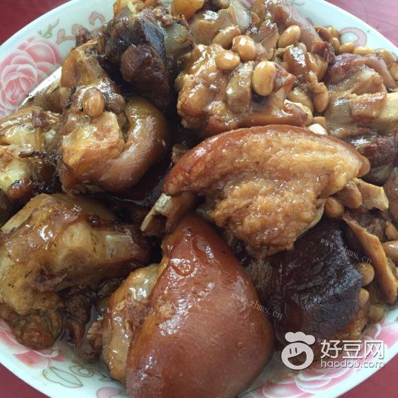 黄豆卤猪蹄