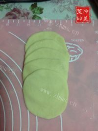 自制玫瑰花面包做法图解13)