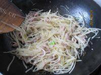 家常土豆丝做法图解9)