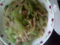 家常菜肉片炒西芹
