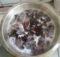 家常菜青笋木耳肉片做法图解5)