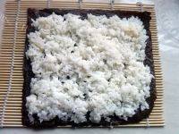 诱人的紫菜包饭做法图解2)