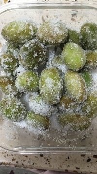香脆爽口腌橄榄做法图解3)