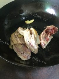 好吃的椰子煲鸡做法图解5)