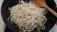 家常菜剁椒绿豆芽做法图解3)