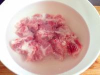 美味的香菇排骨煲仔饭做法图解6)