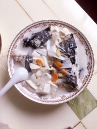 回味无穷的鱼头豆腐汤做法图解7)