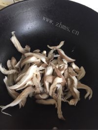自制芝心披萨做法图解11)