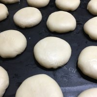 美味的奶香椰蓉老婆饼做法图解13)