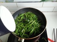 好吃的蒜蓉油麦菜做法图解4)
