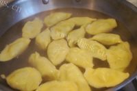 美味的三鲜金饺做法图解11)