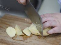 最爱的排骨炖土豆做法图解3)