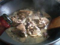 土豆鸡块炖豆角做法图解12)