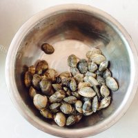 唇齿留香的辣炒花蛤做法图解1)