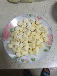 好吃的糖醋黄金豆腐做法图解1)