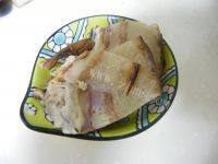 家常菜豆干炒腊肉做法图解4)