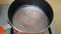 美味的桂花杏仁奶豆腐做法图解6)