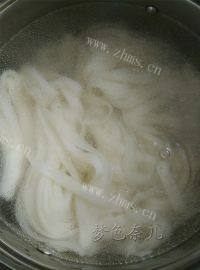 美味的汤河粉做法图解1)