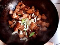 美味佳肴般的红烧肉做法图解8)