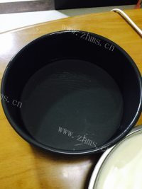 自制葡萄干戚风蛋糕做法图解21)