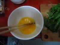 美美厨房之韭菜炒鸡蛋的做法图解二