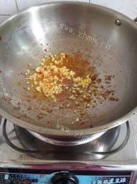 美味的双椒炒肉碎做法图解4)