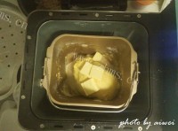 色泽鲜亮的金钱卷面包做法图解6)