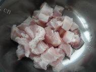 美味的干烧土豆肉做法图解4)