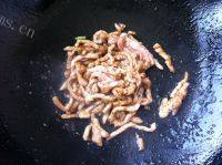 家常菜西葫芦炒肉丝做法图解4)