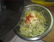 凉拌豆芽菜做法图解5)