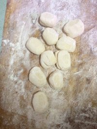 特色美食小笼包做法图解3)