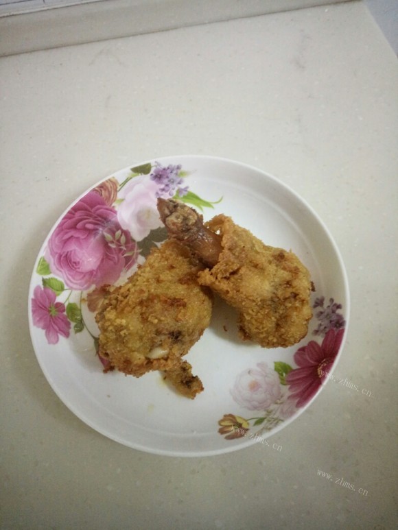 香喷喷的脆皮炸鸡