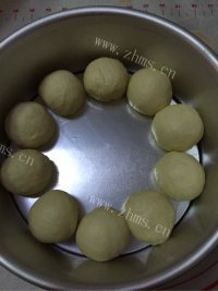 自制牛奶花朵面包做法图解7)