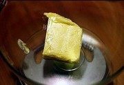 自制巧克力豆磅蛋糕做法图解1)
