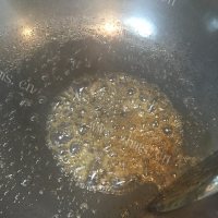 鲜美可口的拔丝芋头做法图解5)
