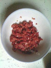 猪肉韭菜饺子（家庭版）做法图解1)